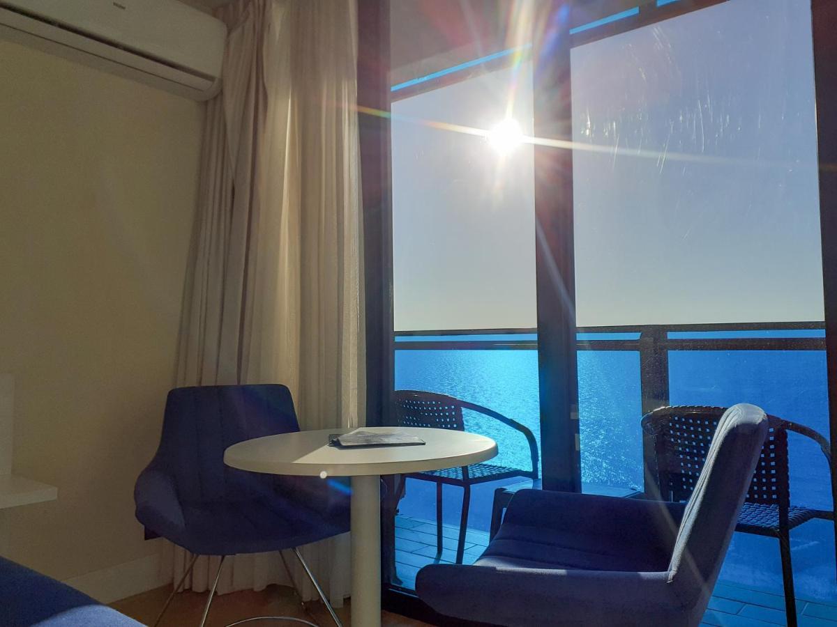 Only Front Sea View, No Side View, Wonderful Panorama, High Floor, Location Guarantee Aparthotel Batumi Exteriör bild